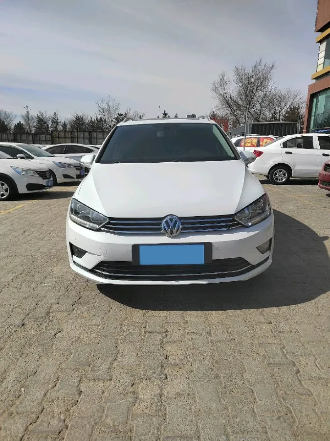 2018 Volkswagen Golf Sportsvan 1.4T 131HP L4 5MT,autocango,china used car exporter,china ev exporter,chinese used car exporter,chinese used ev exporter