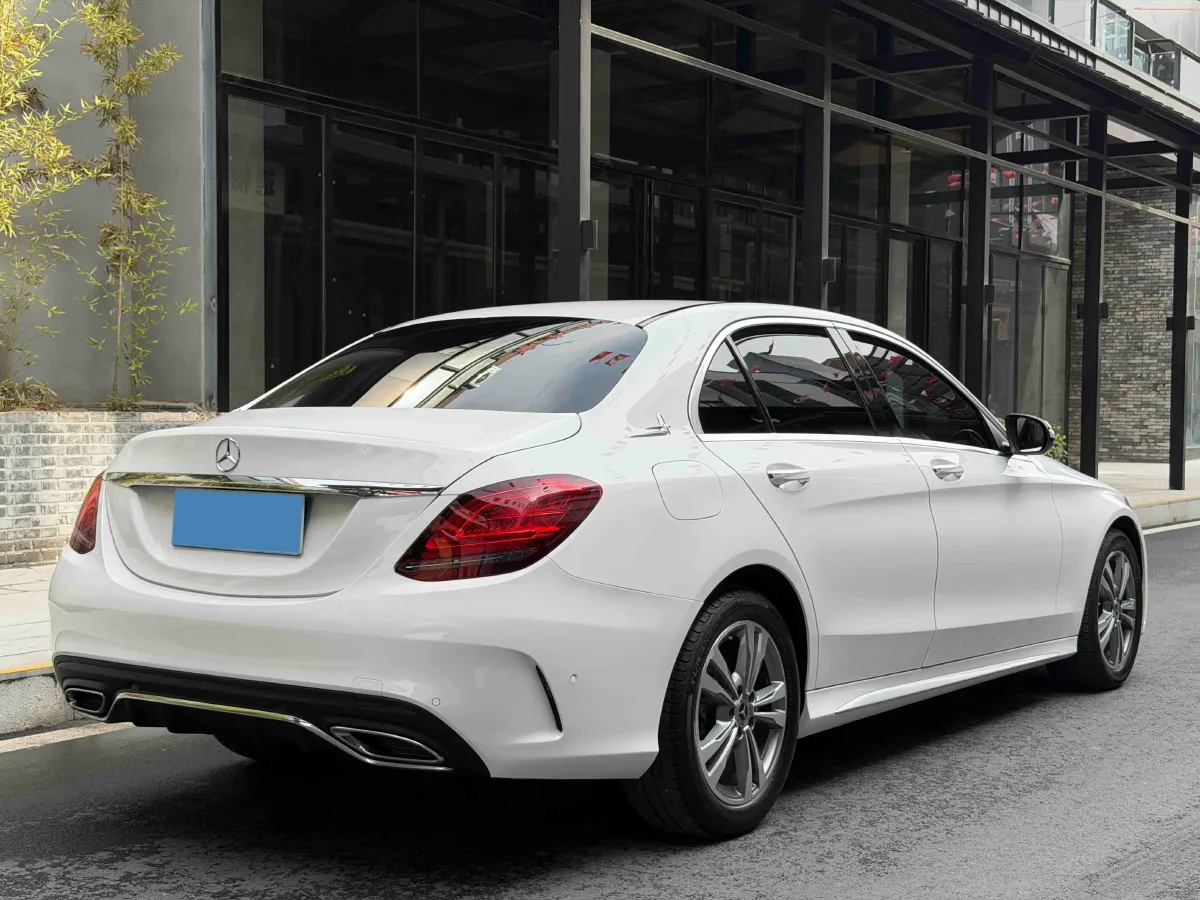 2020 Mercedes-Benz C Class 1.5T 156HP L4 9AT,autocango,china used car exporter,china ev exporter,chinese used car exporter,chinese used ev exporter