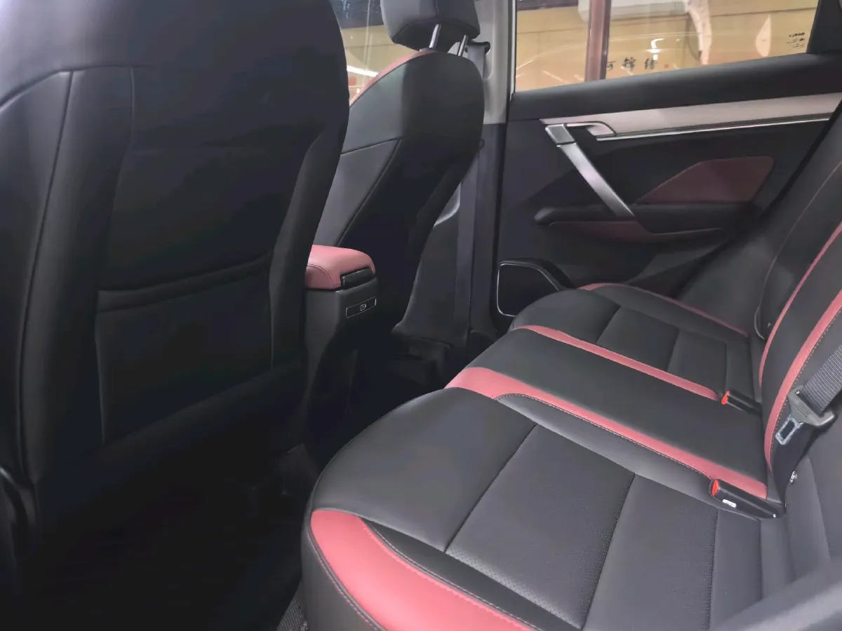 2021 Geely Coolray 1.4T 141HP L4 6DCT,autocango,china used car exporter,china ev exporter,chinese used car exporter,chinese used ev exporter