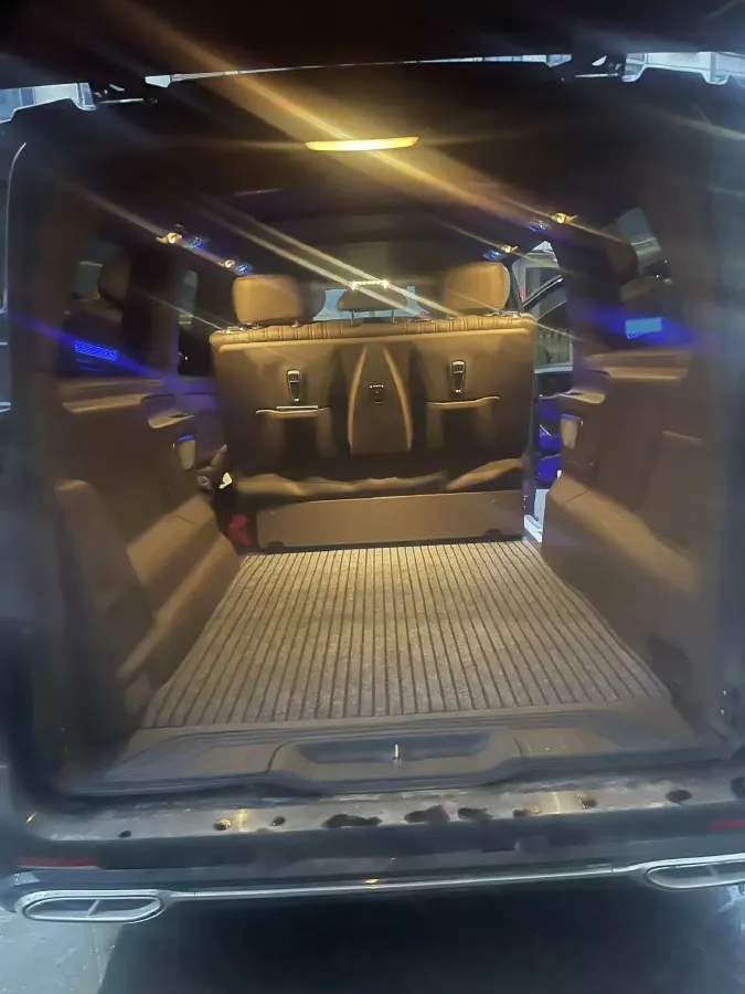 2023 Mercedes-Benz Vito 2.0T 211HP L4 9AT,autocango,china used car exporter,china ev exporter,chinese used car exporter,chinese used ev exporter