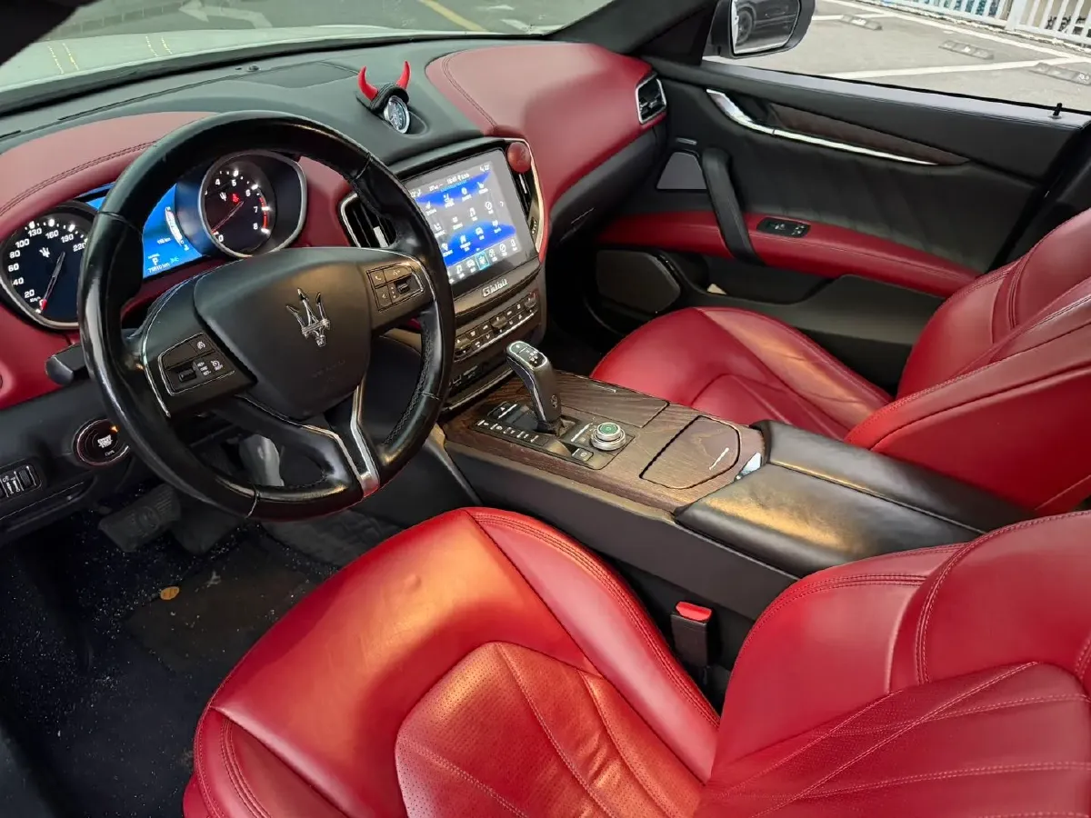 2019 Maserati Ghibli 3.0T 350HP V6 8AT,autocango,china used car exporter,china ev exporter,chinese used car exporter,chinese used ev exporter