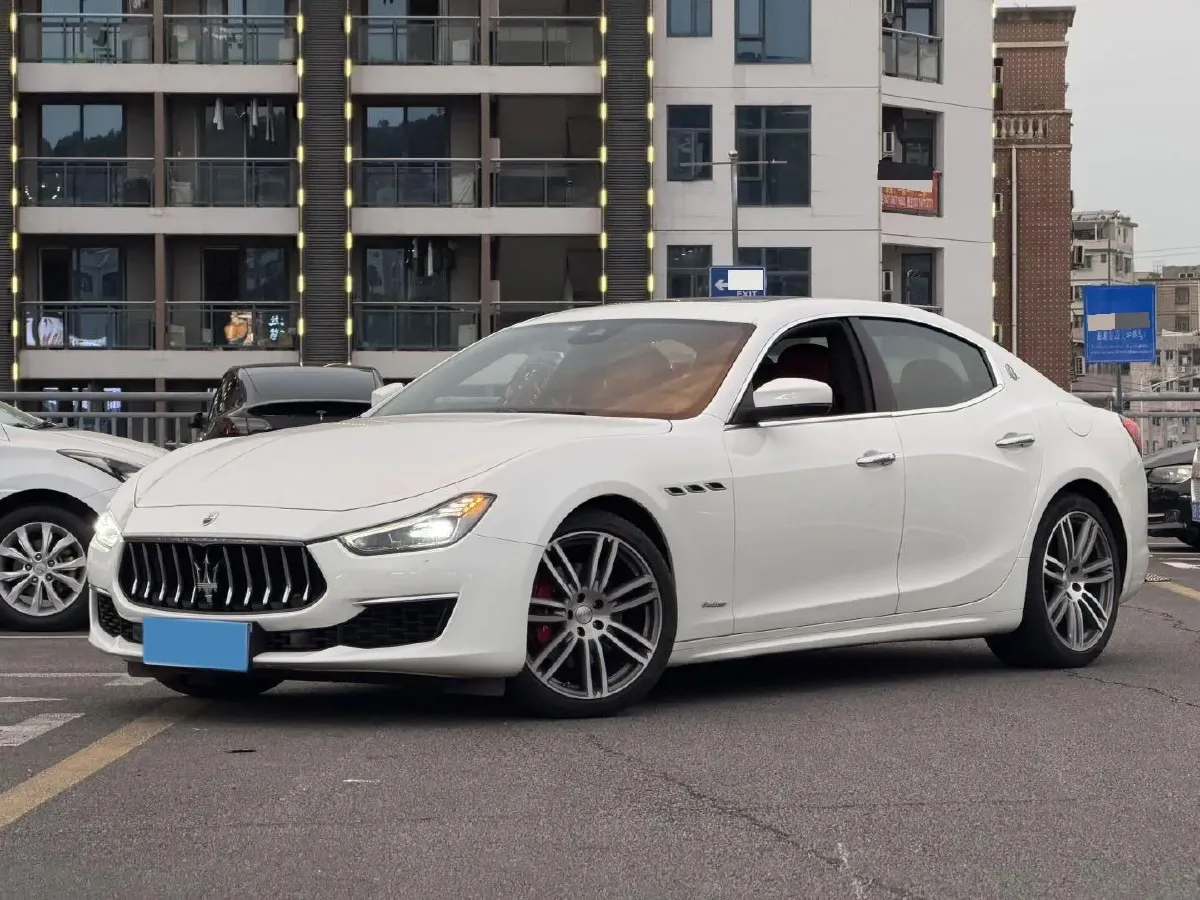 2019 Maserati Ghibli 3.0T 350HP V6 8AT,autocango,china used car exporter,china ev exporter,chinese used car exporter,chinese used ev exporter