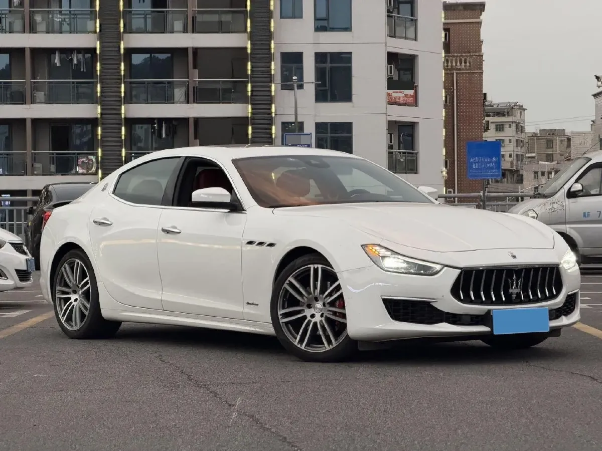 2019 Maserati Ghibli 3.0T 350HP V6 8AT,autocango,china used car exporter,china ev exporter,chinese used car exporter,chinese used ev exporter