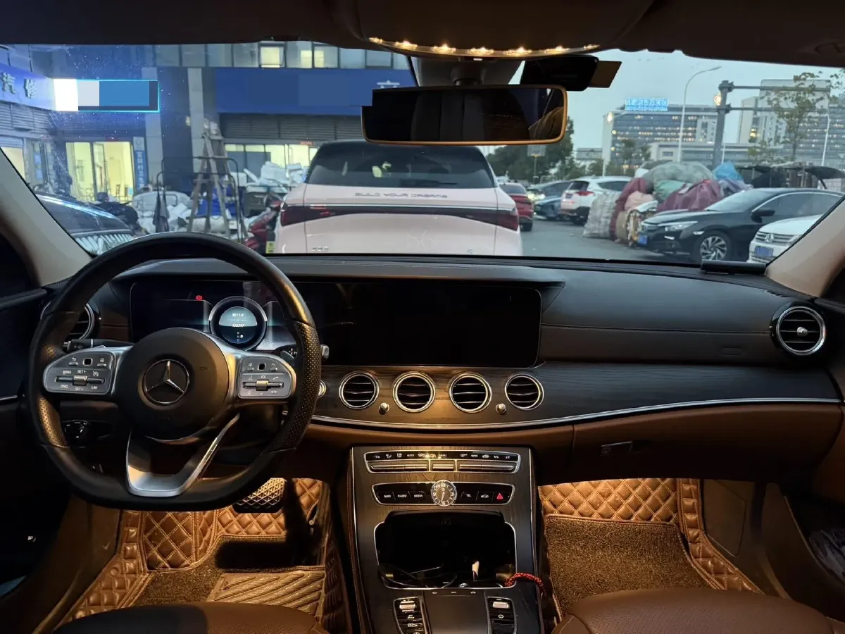 2020 Mercedes-Benz E Class 2.0T 258HP L4 9AT,autocango,china used car exporter,china ev exporter,chinese used car exporter,chinese used ev exporter