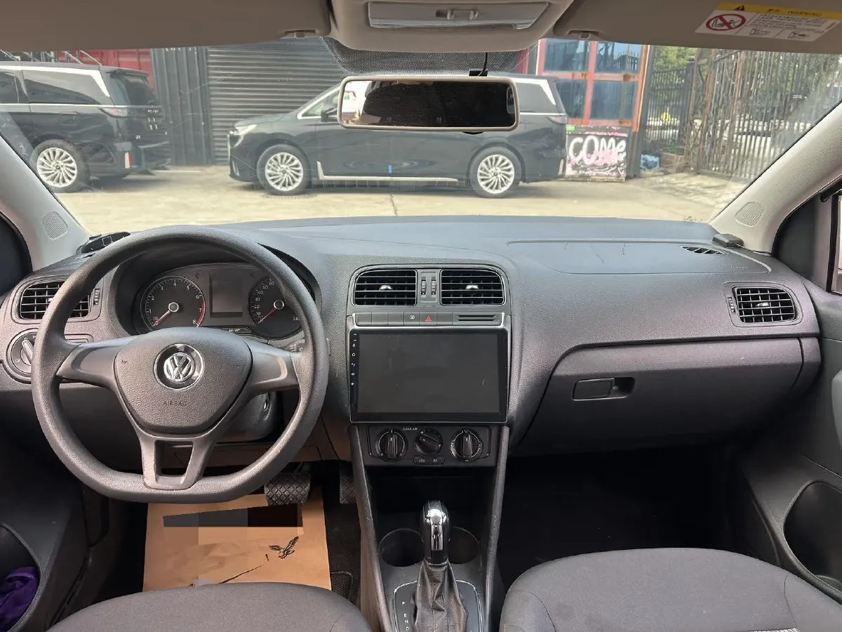 2016 Volkswagen Polo 1.4L 90HP L4 6AT,autocango,china used car exporter,china ev exporter,chinese used car exporter,chinese used ev exporter