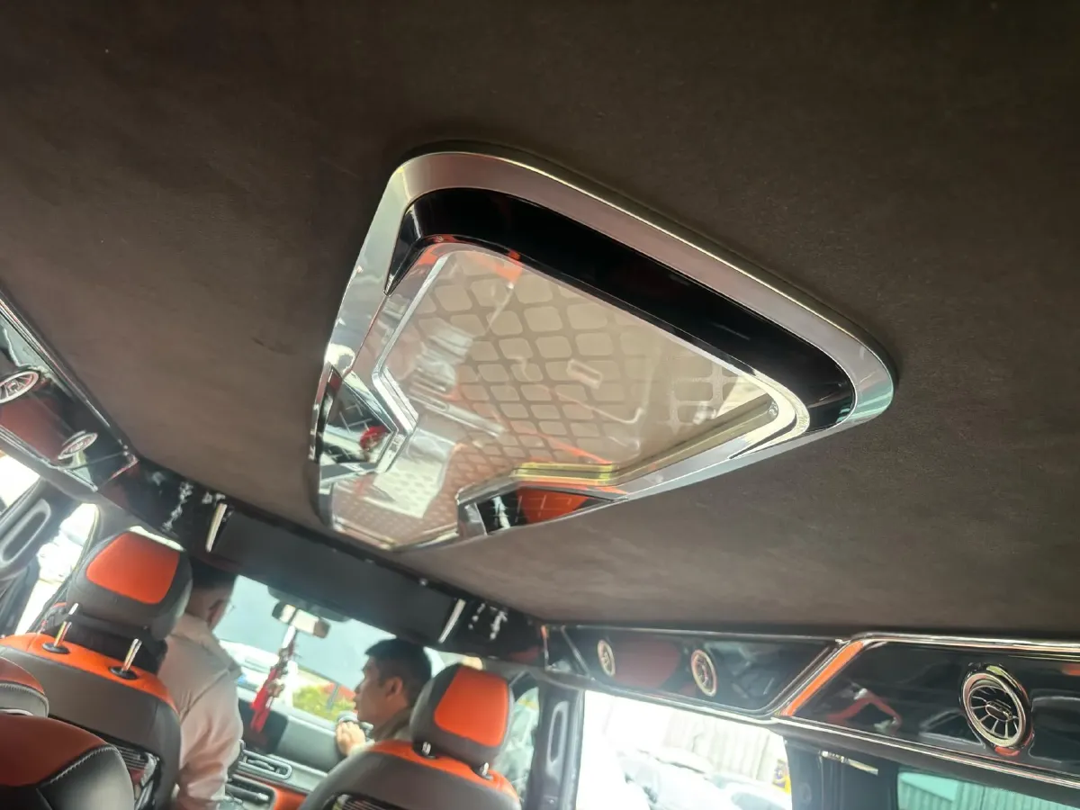 2024 Mercedes-Benz Vito 2.0T 231HP L4 9AT,autocango,china used car exporter,china ev exporter,chinese used car exporter,chinese used ev exporter