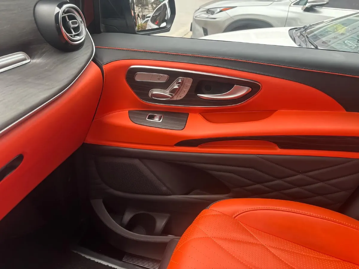 2024 Mercedes-Benz Vito 2.0T 231HP L4 9AT,autocango,china used car exporter,china ev exporter,chinese used car exporter,chinese used ev exporter