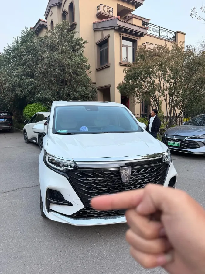 2021 Roewe iMAX8 2.0T 234HP L4 8AT,autocango,china used car exporter,china ev exporter,chinese used car exporter,chinese used ev exporter