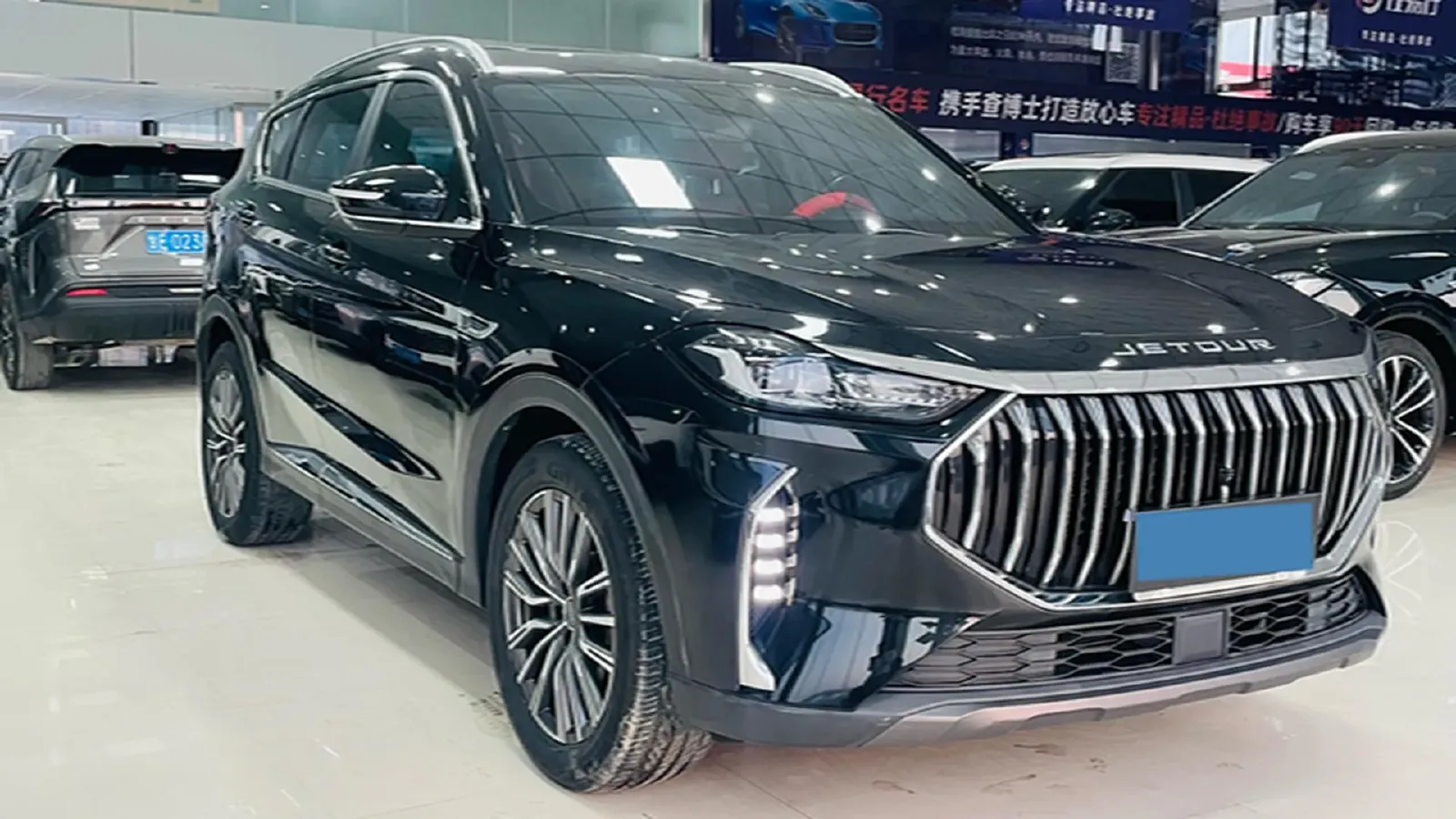 2023 ChangAn Oshan X7 Plus 1.5T 188HP L4 7DCT,autocango,china used car exporter,china ev exporter,chinese used car exporter,chinese used ev exporter