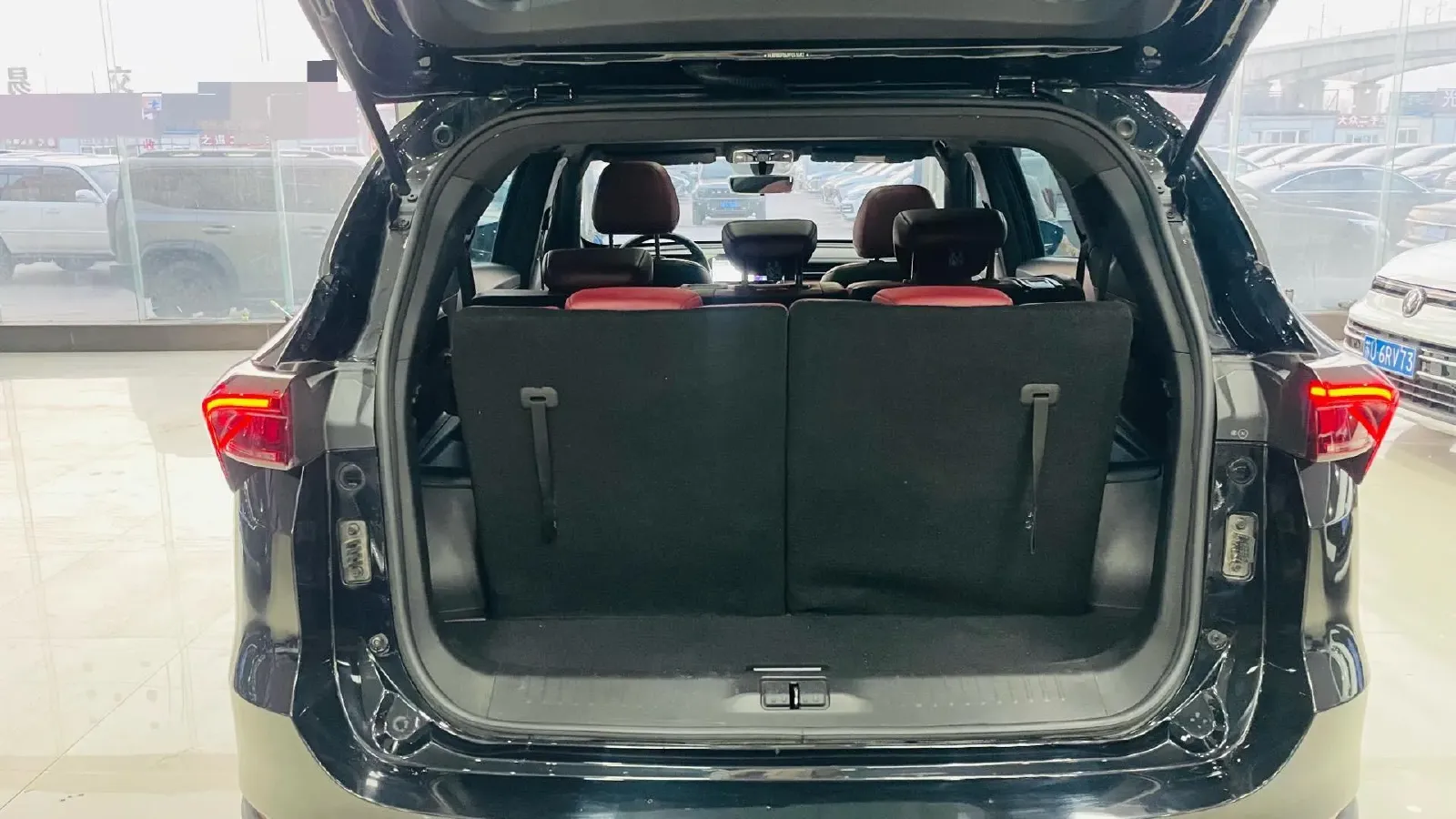 2023 ChangAn Oshan X7 Plus 1.5T 188HP L4 7DCT,autocango,china used car exporter,china ev exporter,chinese used car exporter,chinese used ev exporter