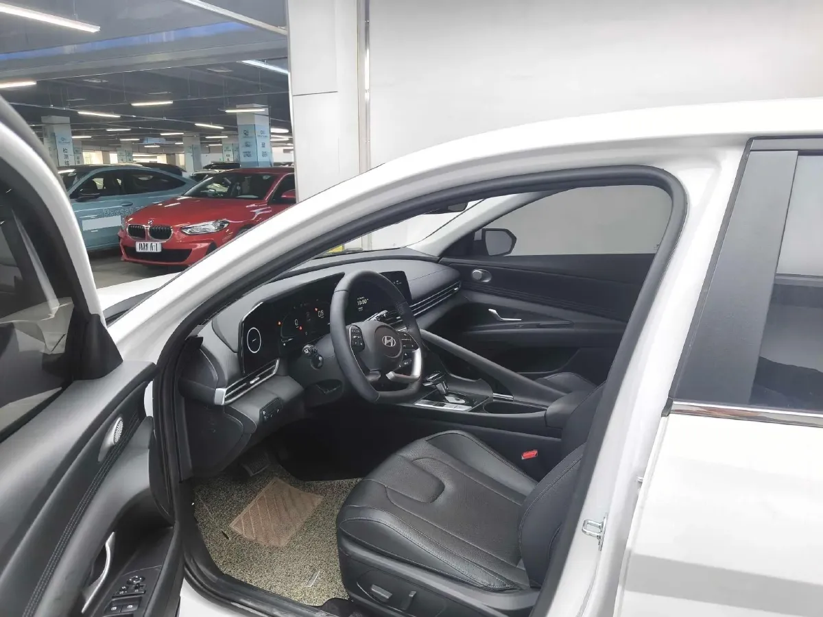 2023 Hyundai Elantra 1.5L 115HP L4 CVT,autocango,china used car exporter,china ev exporter,chinese used car exporter,chinese used ev exporter