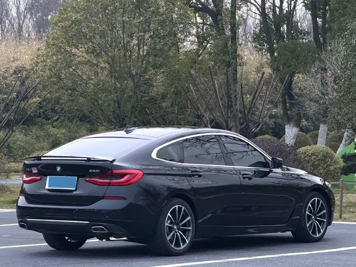 2022 BMW 6 Series GT 2.0T 245HP L4 8AT,autocango,china used car exporter,china ev exporter,chinese used car exporter,chinese used ev exporter