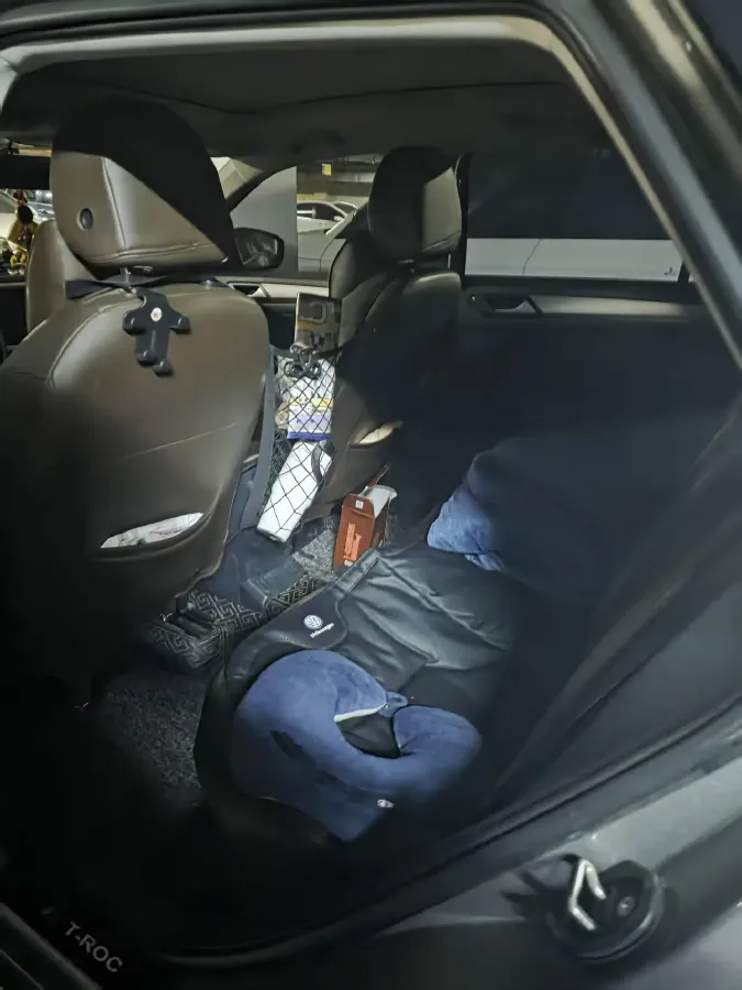 2020 Volkswagen T-Roc 1.4T 131HP L4 7DCT,autocango,china used car exporter,china ev exporter,chinese used car exporter,chinese used ev exporter