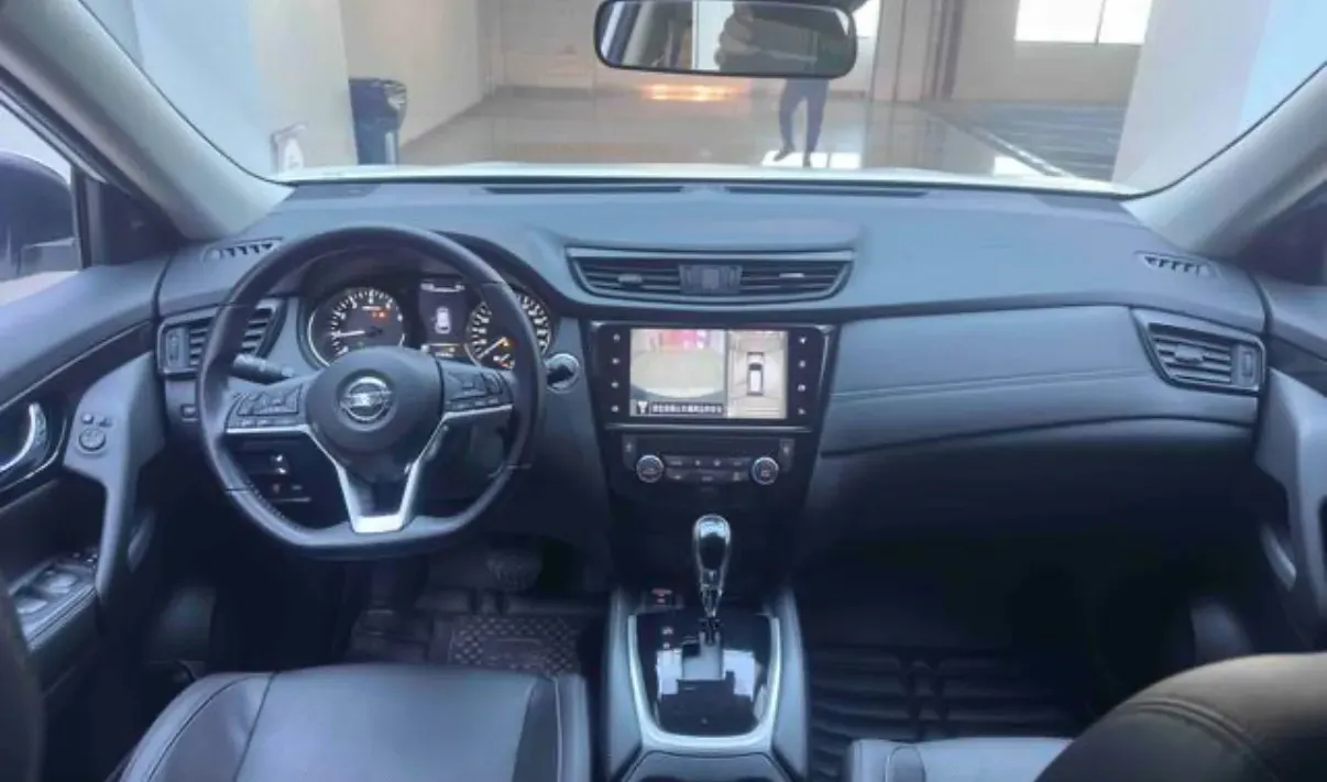 2022 Nissan X-Trail 2.0L 151HP L4 CVT,autocango,china used car exporter,china ev exporter,chinese used car exporter,chinese used ev exporter