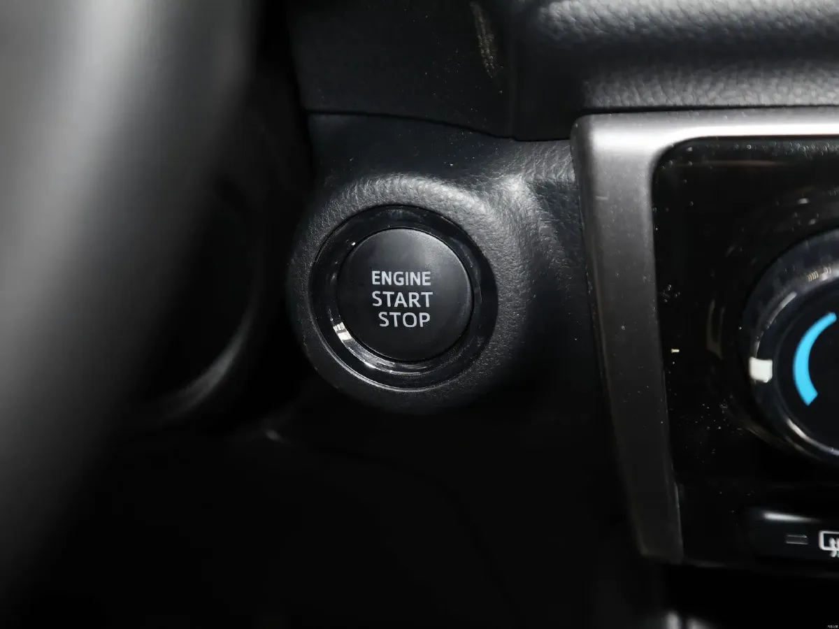 2022 Toyota Yaris L 1.5L 112HP L4 CVT,autocango,china used car exporter,china ev exporter,chinese used car exporter,chinese used ev exporter