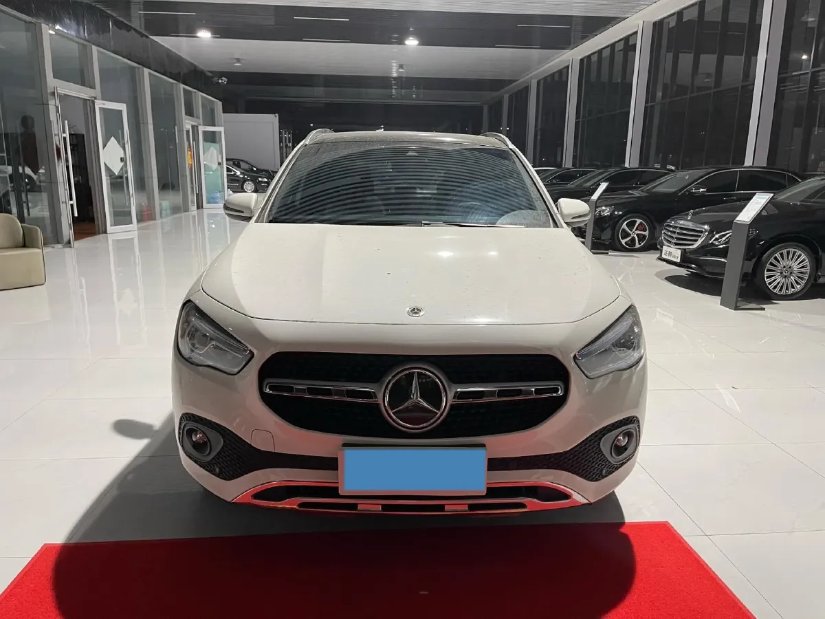2022 Mercedes-Benz GLA Class 1.3T 136HP L4 7DCT,autocango,china used car exporter,china ev exporter,chinese used car exporter,chinese used ev exporter