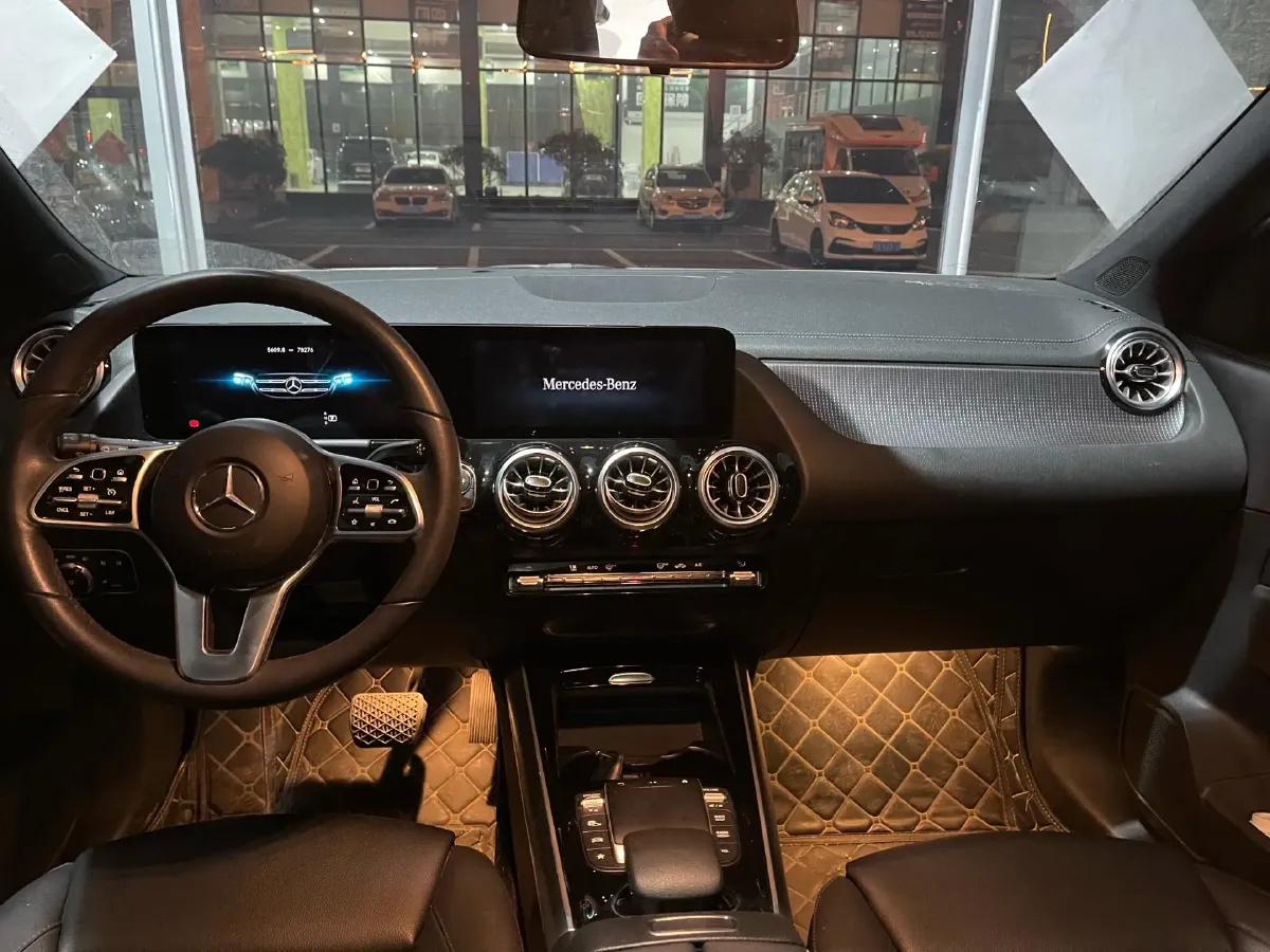 2022 Mercedes-Benz GLA Class 1.3T 136HP L4 7DCT,autocango,china used car exporter,china ev exporter,chinese used car exporter,chinese used ev exporter