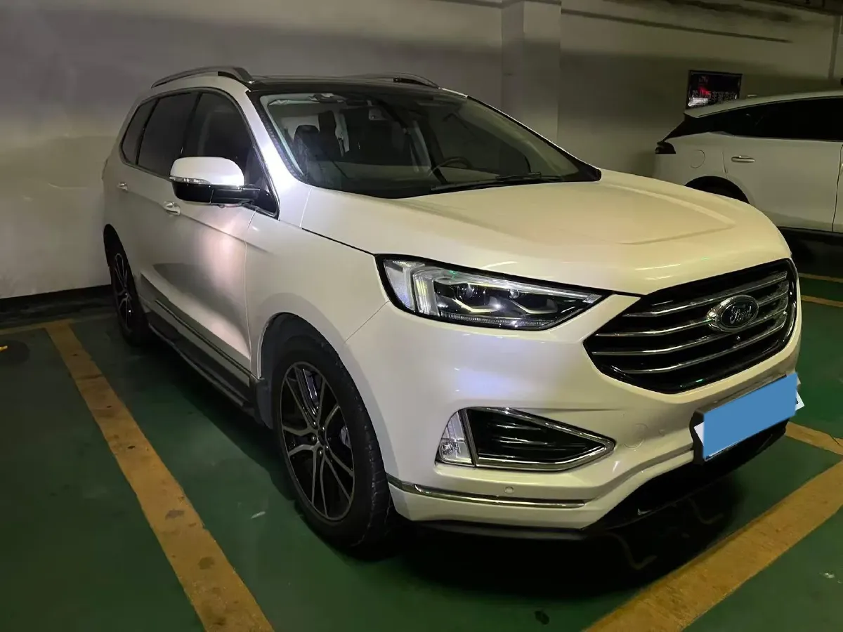 2020 Ford Edge 2.0T 245HP L4 8AT,autocango,china used car exporter,china ev exporter,chinese used car exporter,chinese used ev exporter
