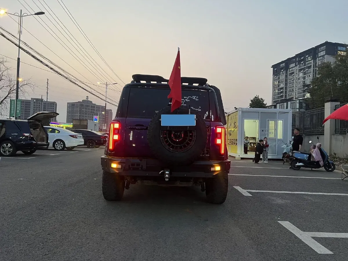 2024 Beijing BJ40 2.0T 245HP L4 8AT,autocango,china used car exporter,china ev exporter,chinese used car exporter,chinese used ev exporter