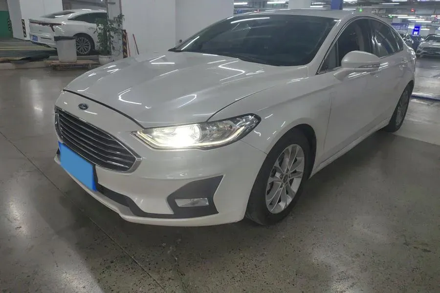 2018 Ford Mondeo 2.0T 204HP L4 6AT,autocango,china used car exporter,china ev exporter,chinese used car exporter,chinese used ev exporter