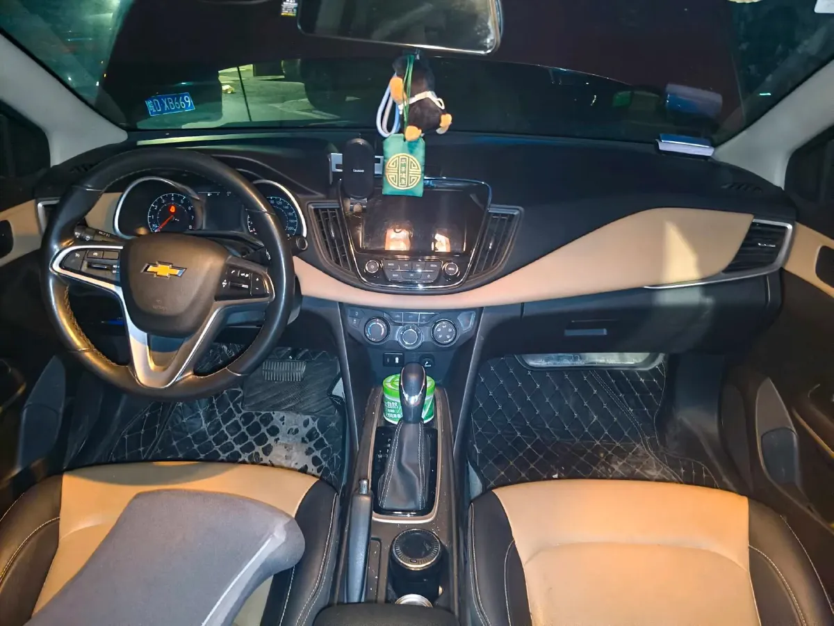 2022 Chevrolet Monza 1.5L 113HP L4 6AT,autocango,china used car exporter,china ev exporter,chinese used car exporter,chinese used ev exporter