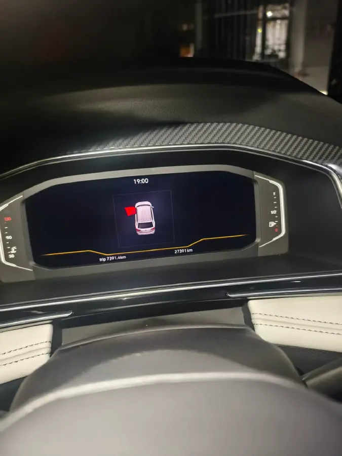 2024 Volkswagen Tiguan L 2.0T 186HP L4 7DCT,autocango,china used car exporter,china ev exporter,chinese used car exporter,chinese used ev exporter