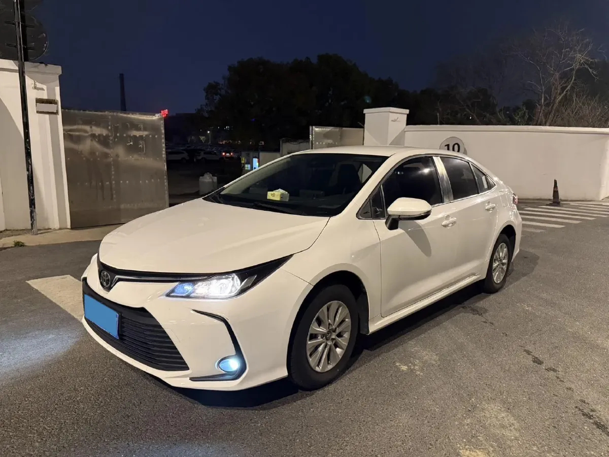 2022 Toyota Corolla 1.2T 116HP L4 CVT,autocango,china used car exporter,china ev exporter,chinese used car exporter,chinese used ev exporter