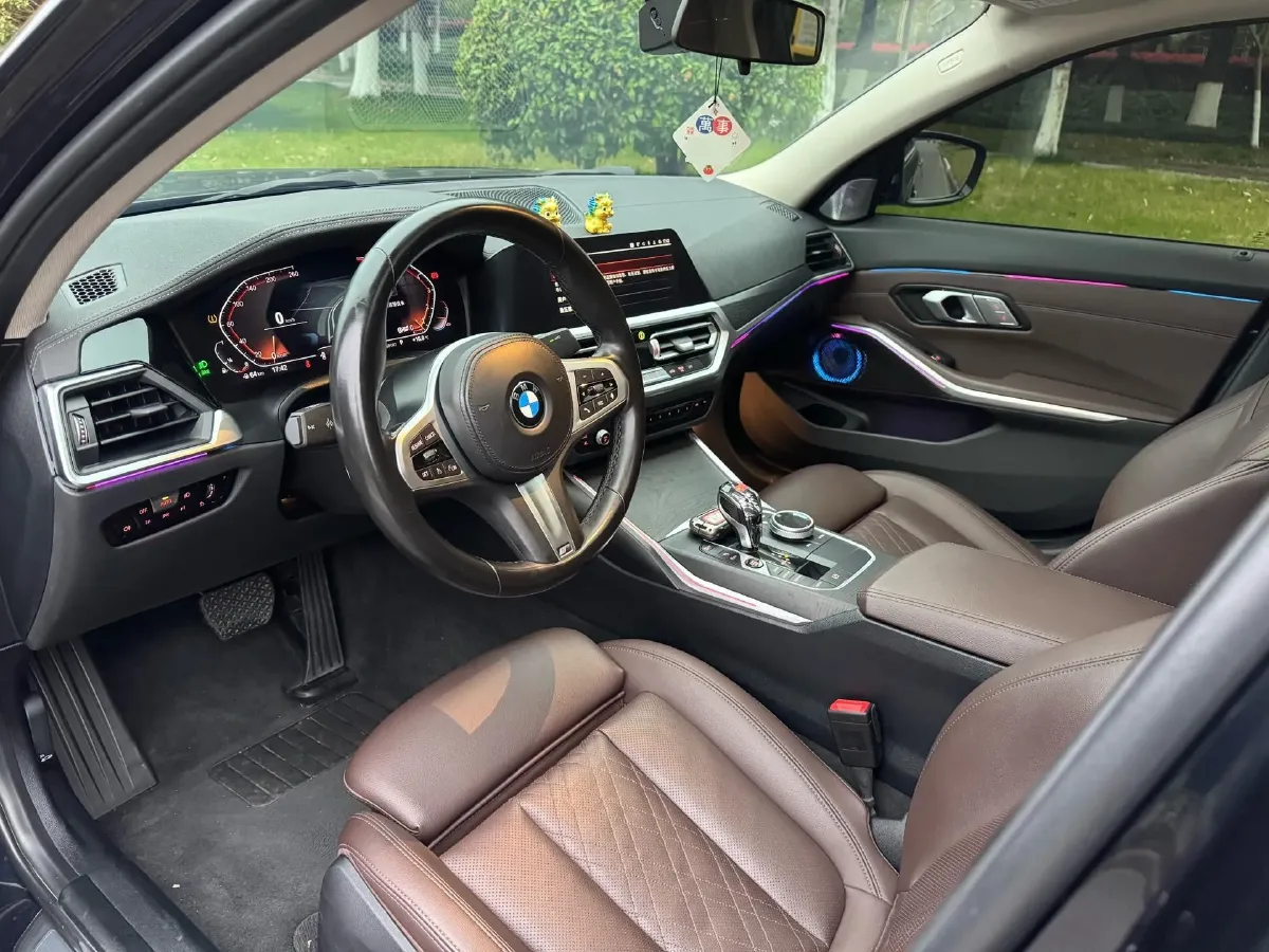 2022 BMW 3 Series 2.0T 184HP L4 8AT,autocango,china used car exporter,china ev exporter,chinese used car exporter,chinese used ev exporter