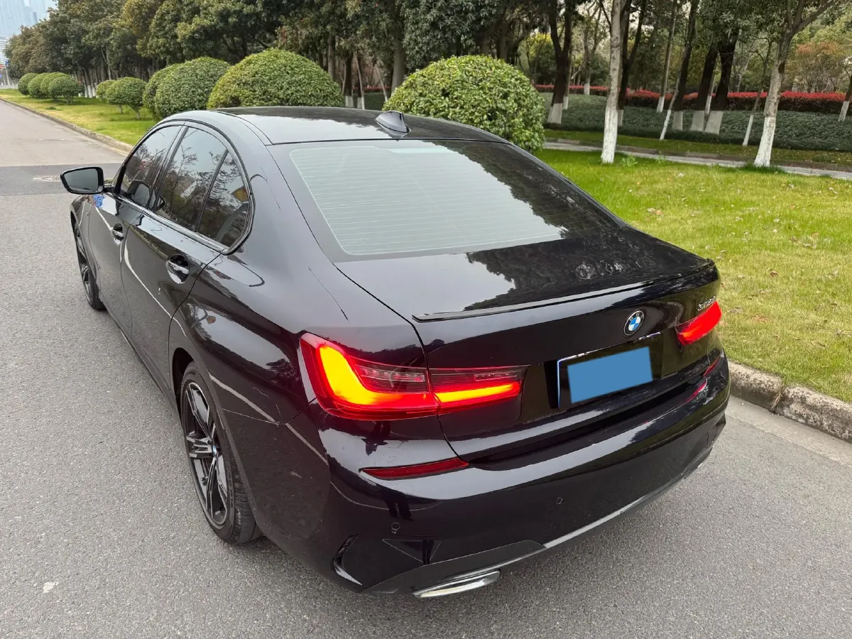 2022 BMW 3 Series 2.0T 184HP L4 8AT,autocango,china used car exporter,china ev exporter,chinese used car exporter,chinese used ev exporter
