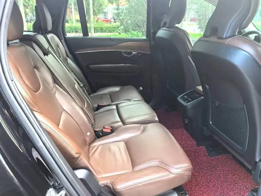 2018 Volvo XC90 2.0T 320HP L4 8AT,autocango,china used car exporter,china ev exporter,chinese used car exporter,chinese used ev exporter