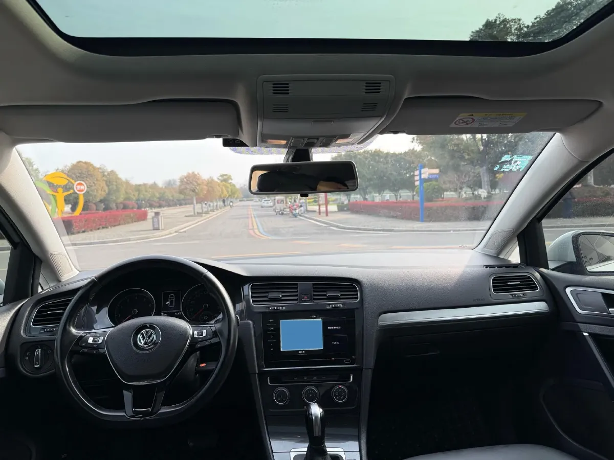 2019 Brilliance Auto V7 1.8T 231HP L4 7DCT,autocango,china used car exporter,china ev exporter,chinese used car exporter,chinese used ev exporter