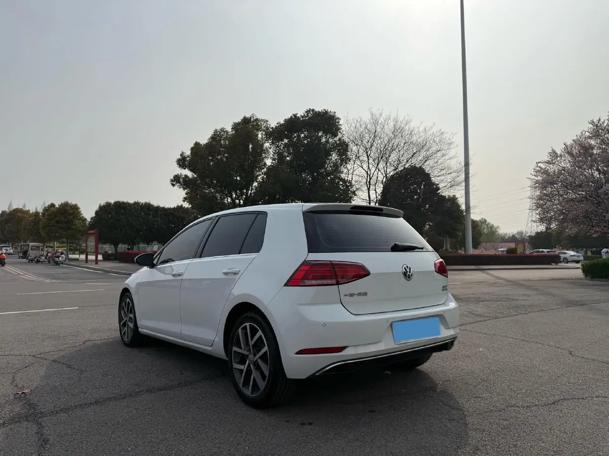 2019 Brilliance Auto V7 1.8T 231HP L4 7DCT,autocango,china used car exporter,china ev exporter,chinese used car exporter,chinese used ev exporter