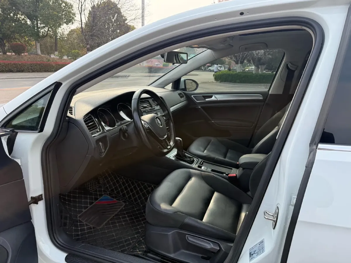 2019 Brilliance Auto V7 1.8T 231HP L4 7DCT,autocango,china used car exporter,china ev exporter,chinese used car exporter,chinese used ev exporter