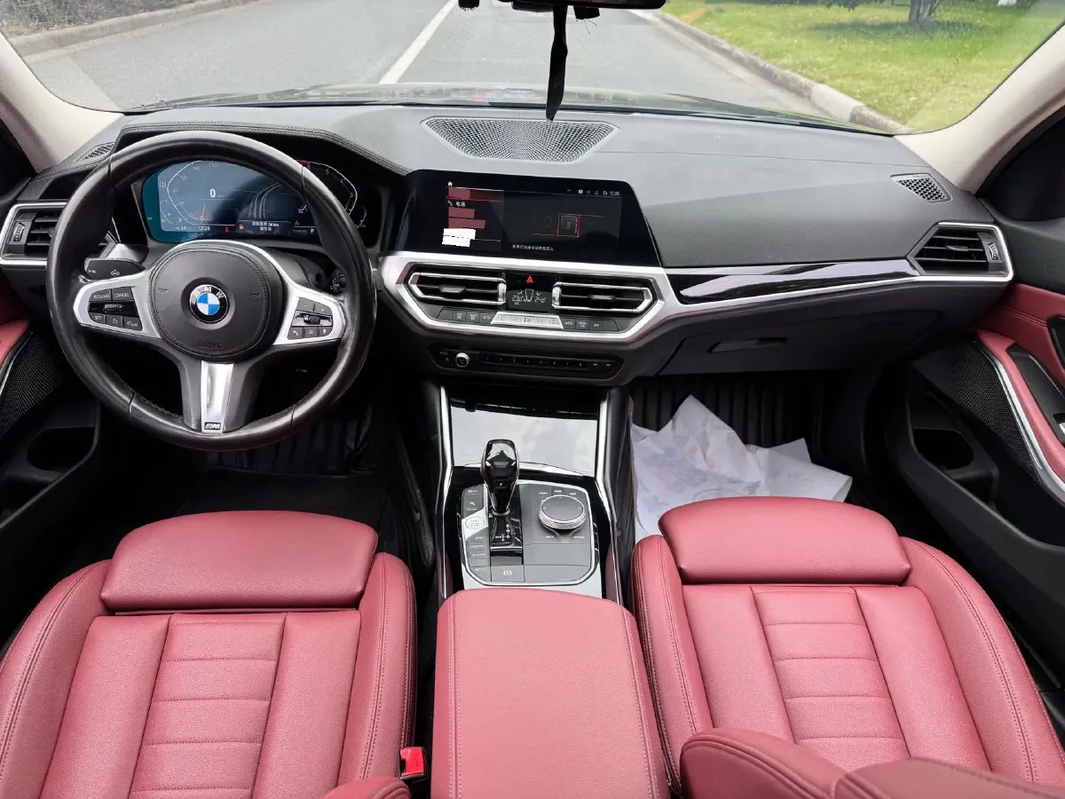 2021 BMW 3 Series 2.0T 156HP L4 8AT,autocango,china used car exporter,china ev exporter,chinese used car exporter,chinese used ev exporter