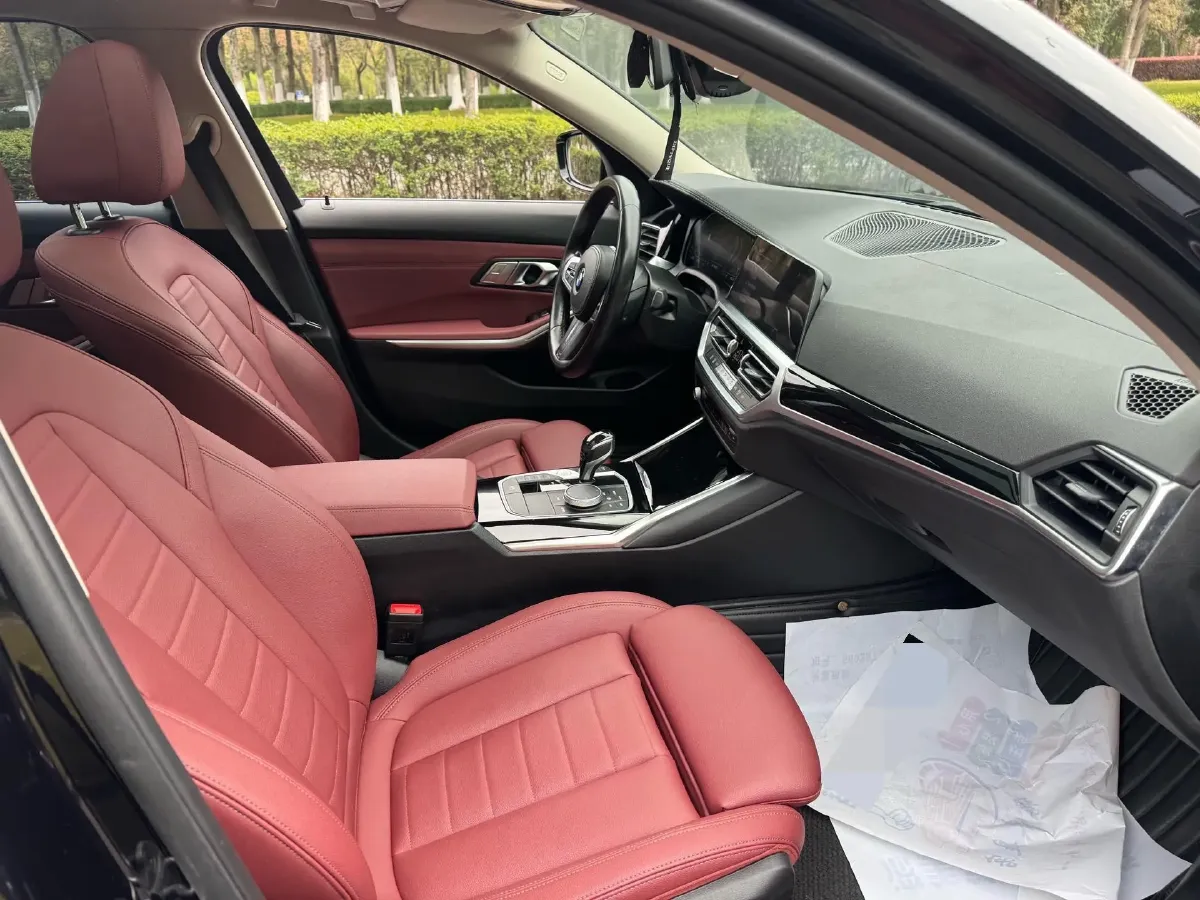 2021 BMW 3 Series 2.0T 156HP L4 8AT,autocango,china used car exporter,china ev exporter,chinese used car exporter,chinese used ev exporter