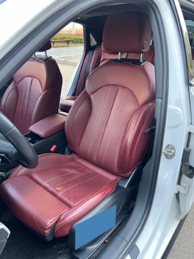 2023 Audi A4L 2.0T 190HP L4 7DCT,autocango,china used car exporter,china ev exporter,chinese used car exporter,chinese used ev exporter