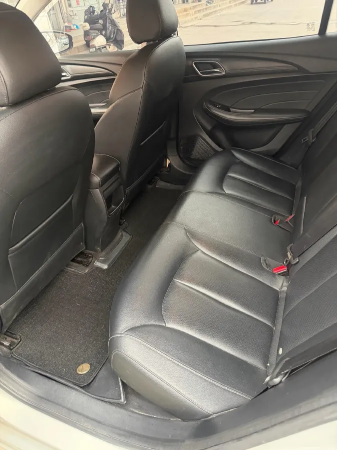 2018 Roewe Ei5 BEV 35KWH,autocango,china used car exporter,china ev exporter,chinese used car exporter,chinese used ev exporter