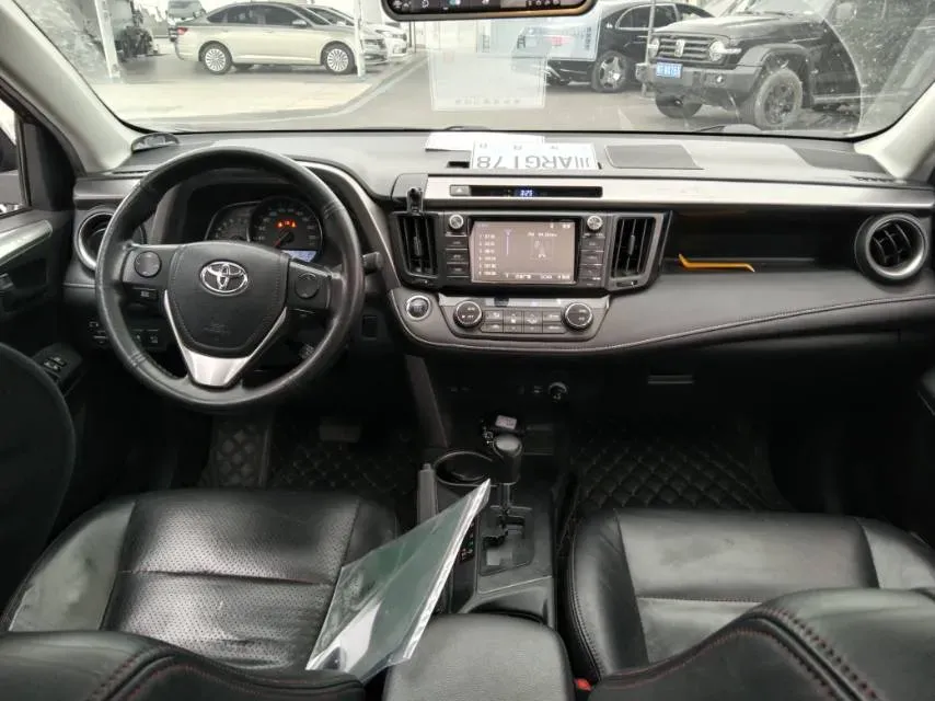 2018 Toyota RAV4 2.0L 151HP L4 CVT,autocango,china used car exporter,china ev exporter,chinese used car exporter,chinese used ev exporter