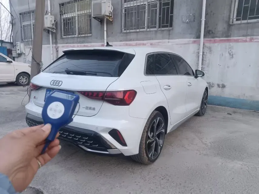2025 Audi A3 1.5T 160HP L4 7DCT,autocango,china used car exporter,china ev exporter,chinese used car exporter,chinese used ev exporter
