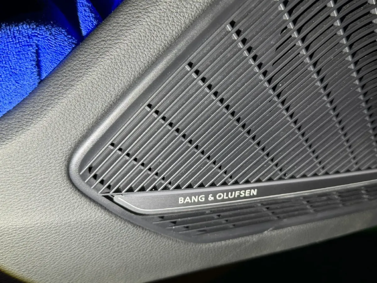 2024 Audi A4L 2.0T 190HP L4 7DCT,autocango,china used car exporter,china ev exporter,chinese used car exporter,chinese used ev exporter