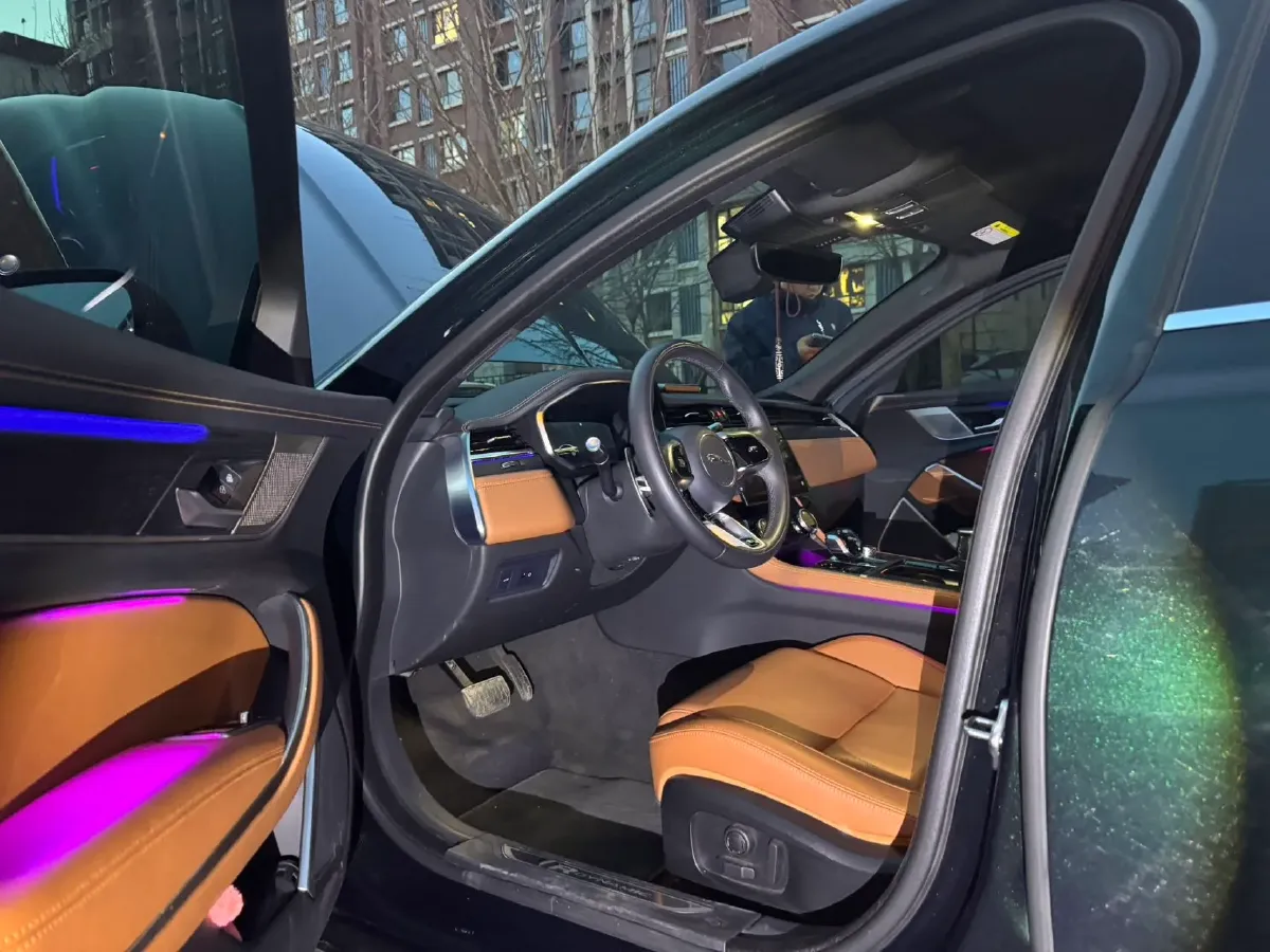 2023 Jaguar XFL 2.0T 250HP L4 8AT,autocango,china used car exporter,china ev exporter,chinese used car exporter,chinese used ev exporter