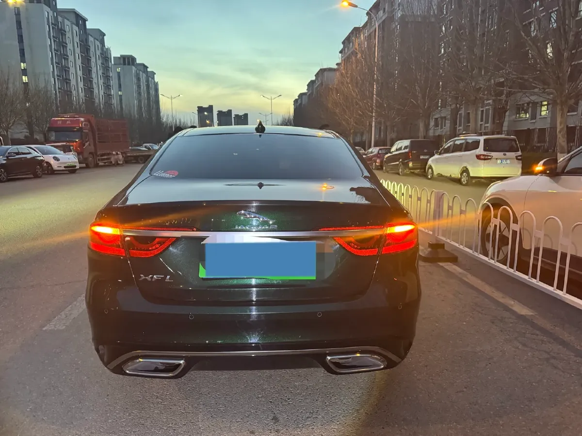 2023 Jaguar XFL 2.0T 250HP L4 8AT,autocango,china used car exporter,china ev exporter,chinese used car exporter,chinese used ev exporter