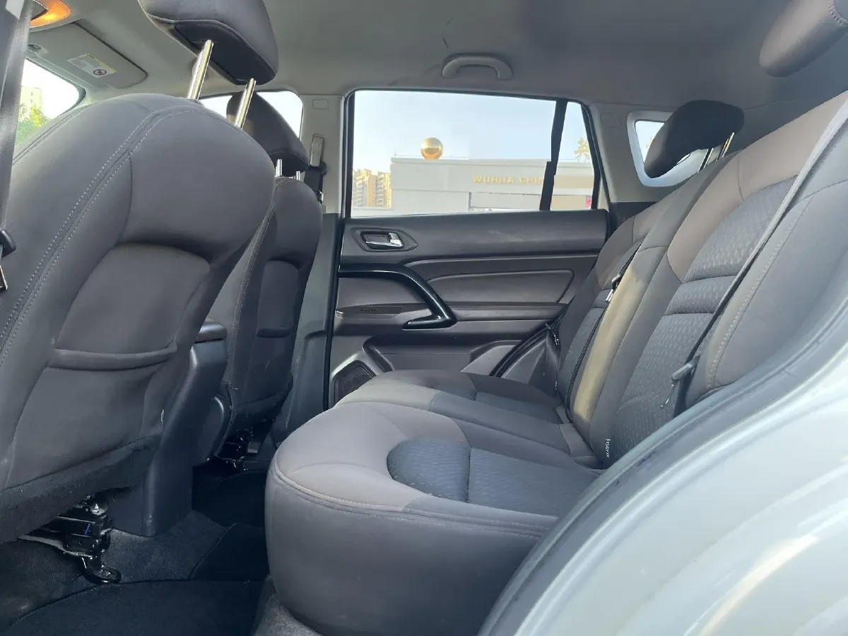 2017 GAC Trumpchi GS4 1.3T 137HP L4 7DCT,autocango,china used car exporter,china ev exporter,chinese used car exporter,chinese used ev exporter