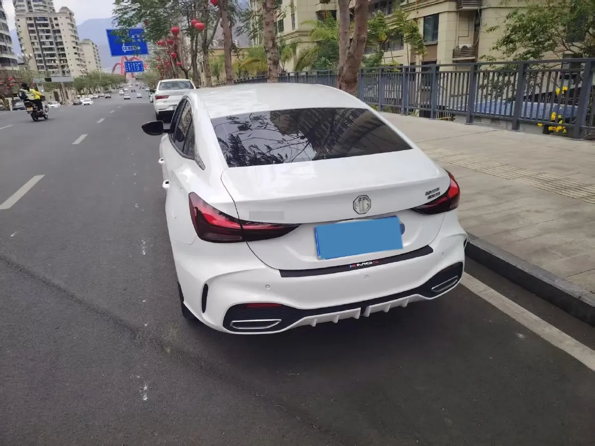 2025 MG 5 1.5T 181HP L4 7DCT,autocango,china used car exporter,china ev exporter,chinese used car exporter,chinese used ev exporter