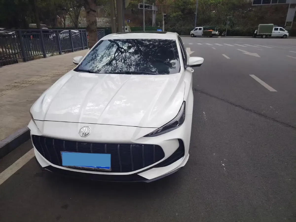 2025 MG 5 1.5T 181HP L4 7DCT,autocango,china used car exporter,china ev exporter,chinese used car exporter,chinese used ev exporter