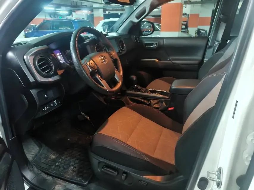 2021 BMW 5 Series 2.0T 184HP L4 8AT PHEV 17.7KWH,autocango,china used car exporter,china ev exporter,chinese used car exporter,chinese used ev exporter