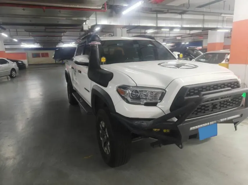 2021 BMW 5 Series 2.0T 184HP L4 8AT PHEV 17.7KWH,autocango,china used car exporter,china ev exporter,chinese used car exporter,chinese used ev exporter