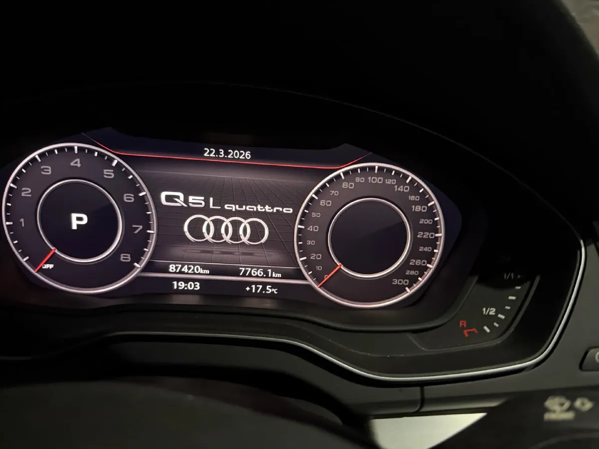 2020 Audi Q5L 2.0T 190HP L4 7DCT,autocango,china used car exporter,china ev exporter,chinese used car exporter,chinese used ev exporter