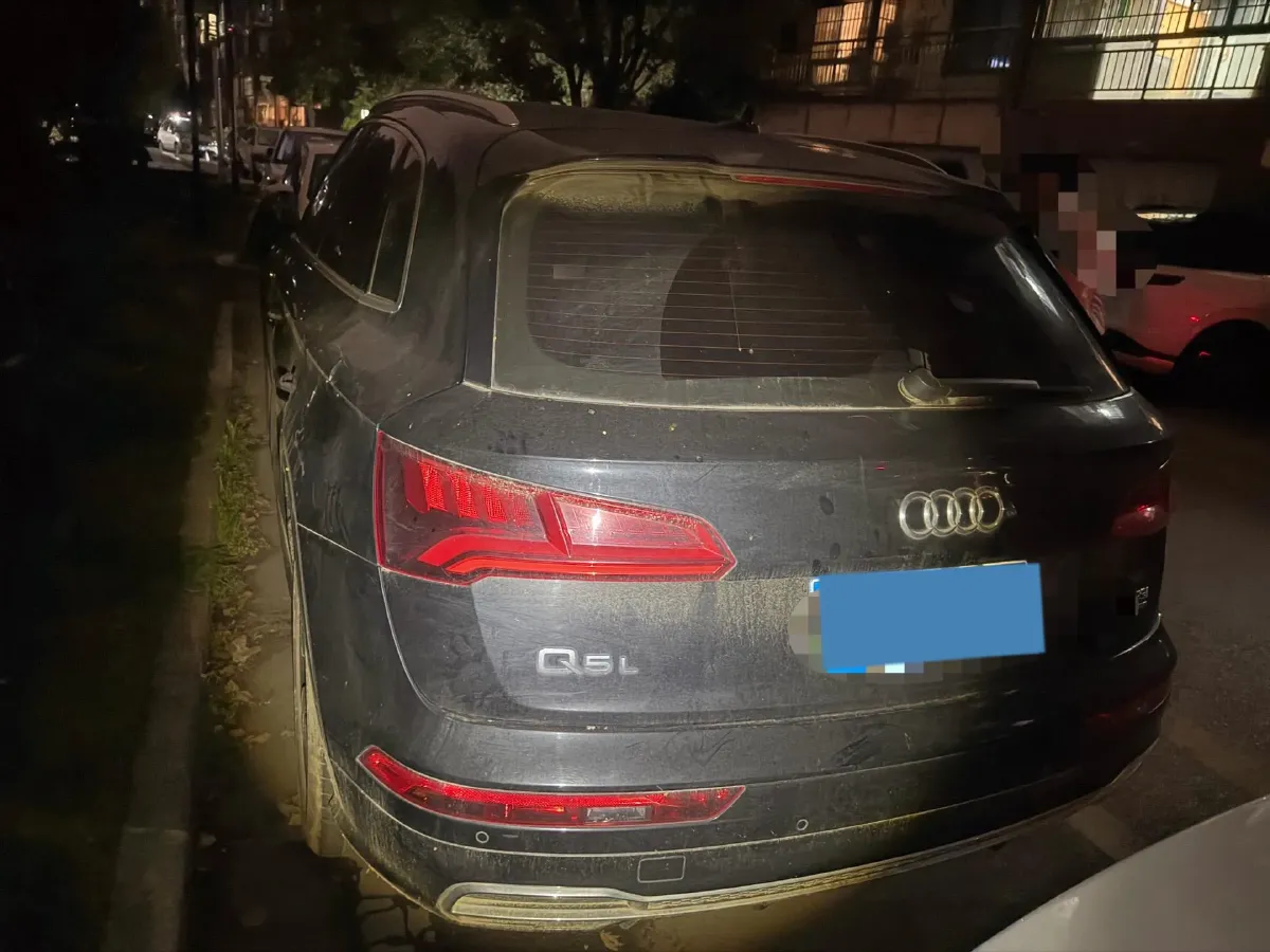 2020 Audi Q5L 2.0T 190HP L4 7DCT,autocango,china used car exporter,china ev exporter,chinese used car exporter,chinese used ev exporter