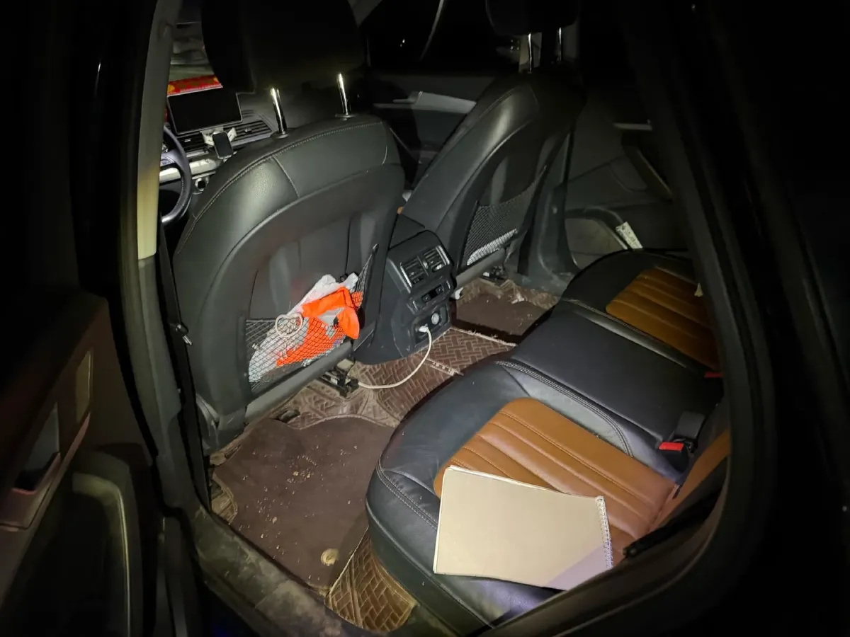 2020 Audi Q5L 2.0T 190HP L4 7DCT,autocango,china used car exporter,china ev exporter,chinese used car exporter,chinese used ev exporter